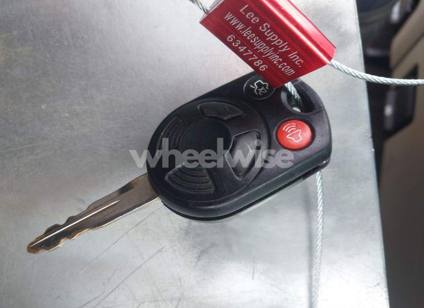 Photo 11 of 2009 Mercury Mariner PREMIER (VIN 4M2CU97719KJ15260)