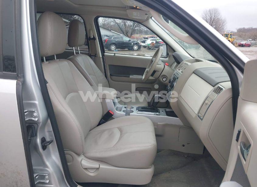 Photo 5 of 2009 Mercury Mariner PREMIER (VIN 4M2CU97719KJ15260)