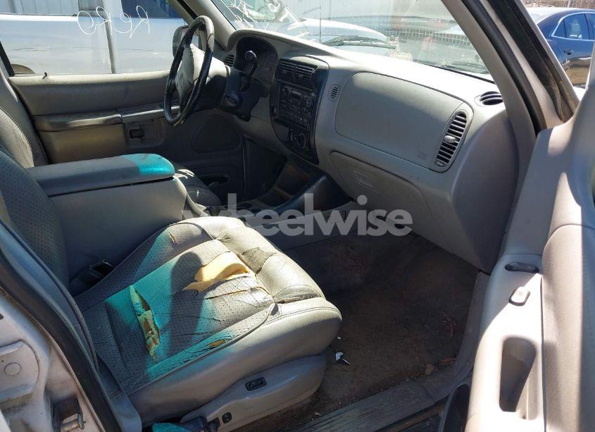 Photo 5 of 1997 Mercury Mountaineer N/A (VIN 4M2DU52P0VUJ36443)