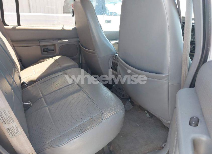 Photo 8 of 1997 Mercury Mountaineer N/A (VIN 4M2DU52P0VUJ36443)