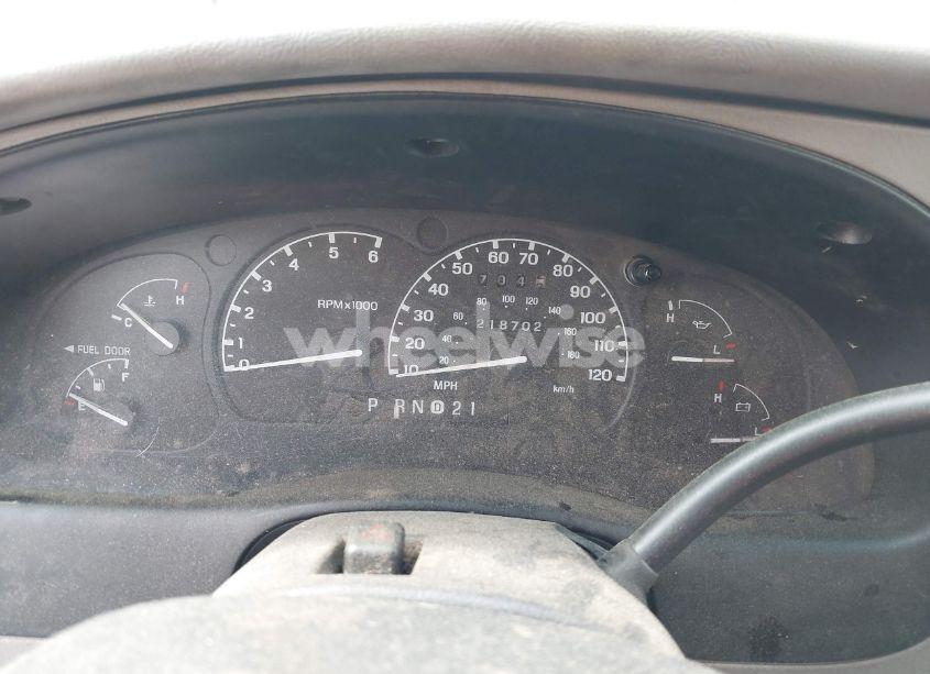 Photo 7 of 1999 Mercury Mountaineer N/A (VIN 4M2DU52P3XUJ37055)