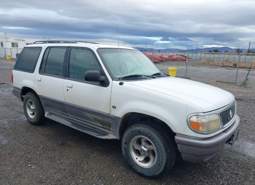 1997 Mercury Mountaineer N/A (VIN 4M2DU55P2VUJ25052) main photo