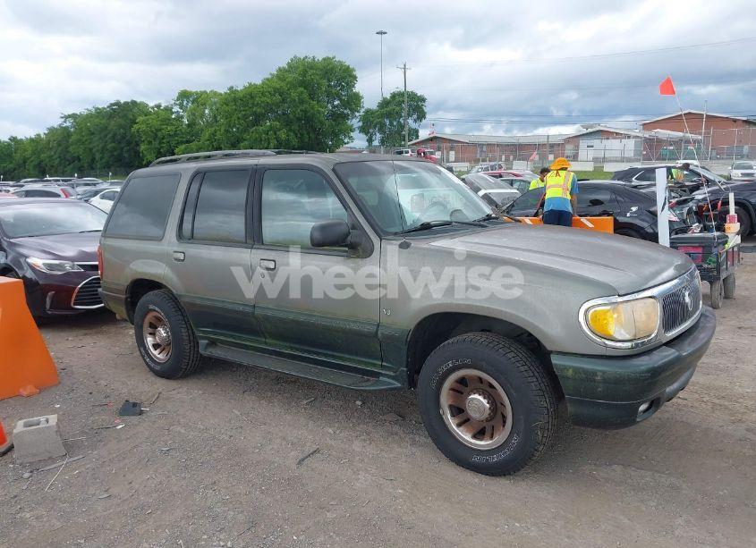 Photo 13 of 1999 Mercury Mountaineer N/A (VIN 4M2DU55P4XUJ17716)