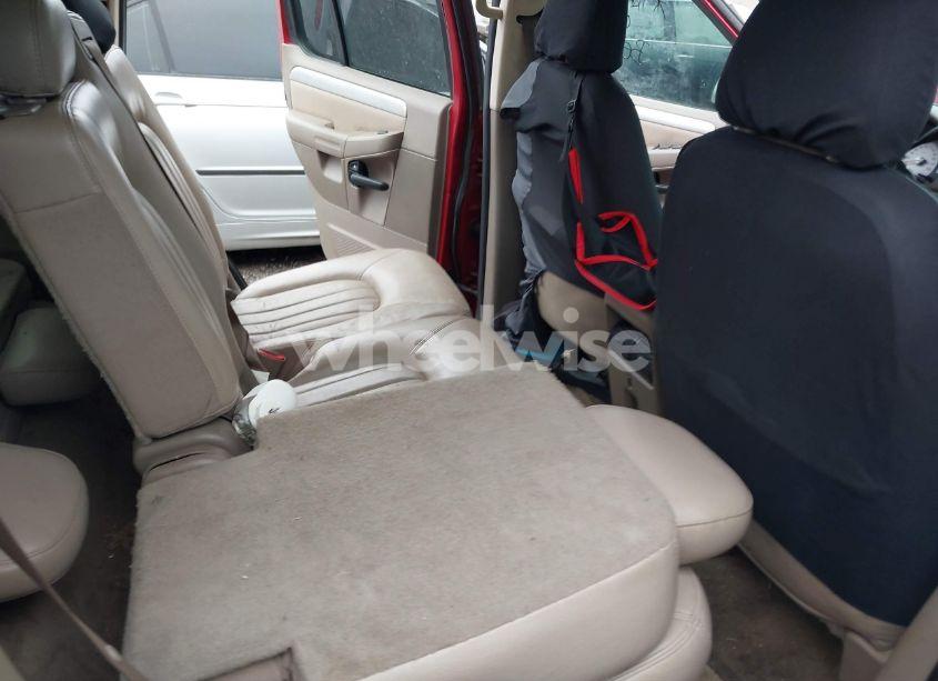 Photo 8 of 2005 Mercury Mountaineer N/A (VIN 4M2DU66E35UJ10241)