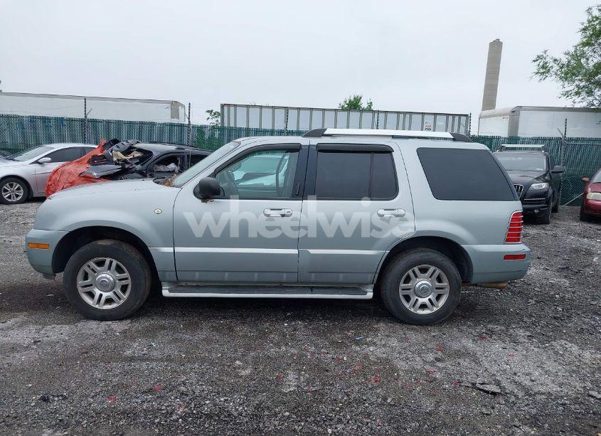 Photo 14 of 2005 Mercury Mountaineer N/A (VIN 4M2DU86E25ZJ20760)