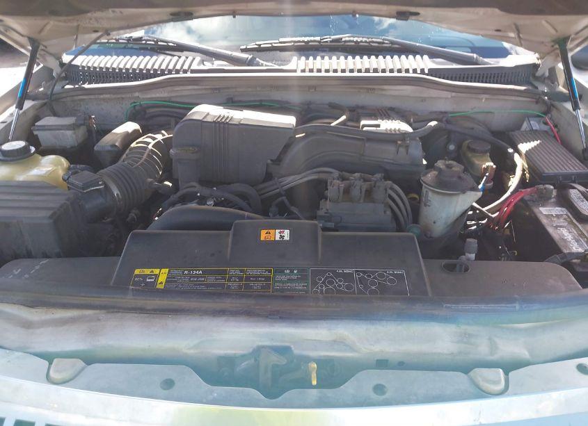 Photo 10 of 2002 Mercury Mountaineer N/A (VIN 4M2DU86E72UJ25462)