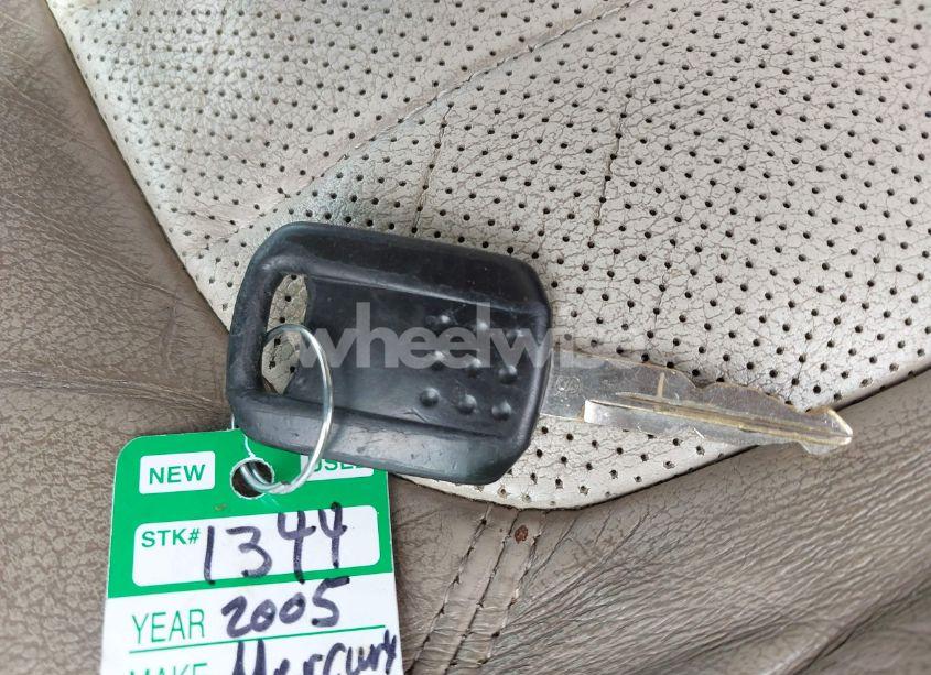 Photo 11 of 2005 Mercury Mountaineer N/A (VIN 4M2DU86K45ZJ34777)