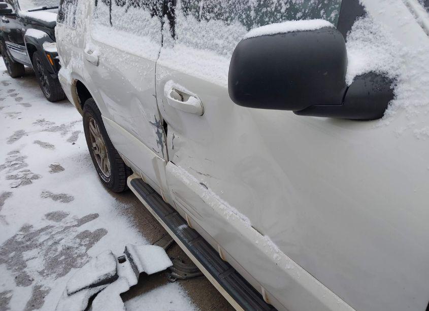 Photo 6 of 2004 Mercury Mountaineer N/A (VIN 4M2DU86K94ZJ04883)