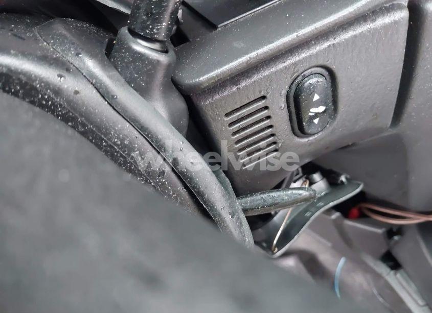 Photo 11 of 2004 Mercury Mountaineer N/A (VIN 4M2DU86W04UJ05601)