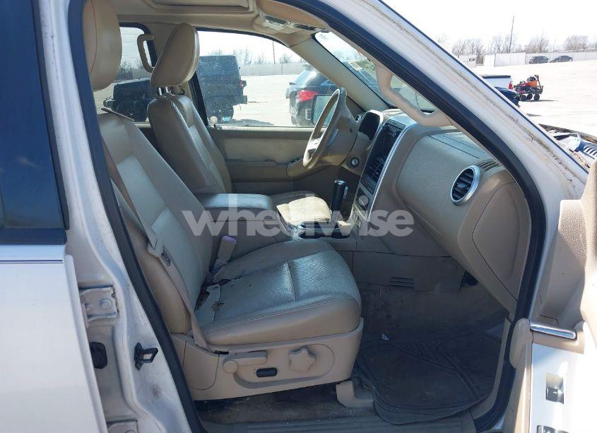 Photo 5 of 2010 Mercury Mountaineer PREMIER (VIN 4M2EN3JE7AUJ01320)