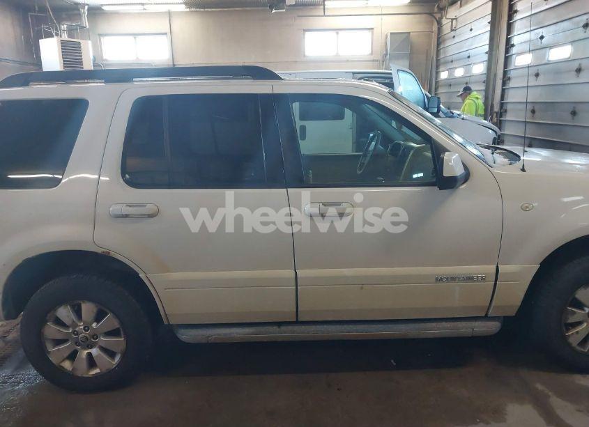 Photo 14 of 2010 Mercury Mountaineer N/A (VIN 4M2EN4HE9AUJ05123)