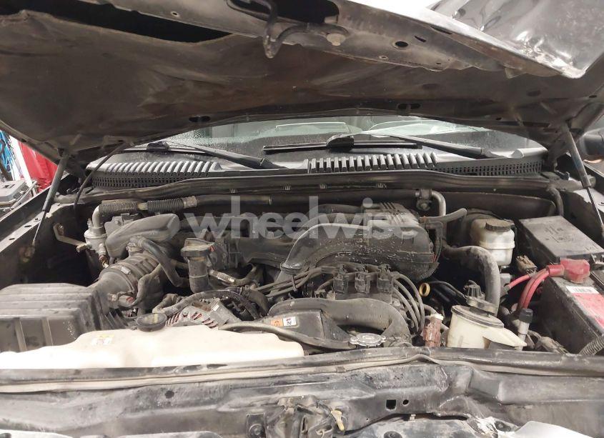 Photo 10 of 2010 Mercury Mountaineer PREMIER (VIN 4M2EN4JE4AUJ00454)