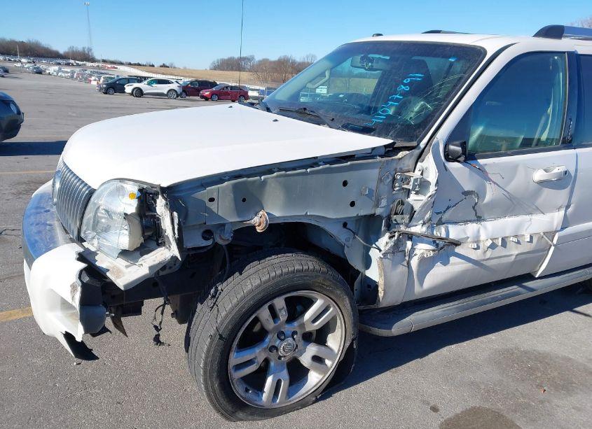 Photo 6 of 2010 Mercury Mountaineer PREMIER (VIN 4M2EN4JE7AUJ07818)