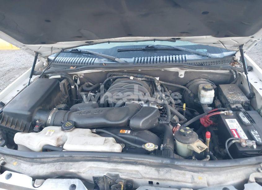 Photo 10 of 2008 Mercury Mountaineer PREMIER (VIN 4M2EU38838UJ04132)