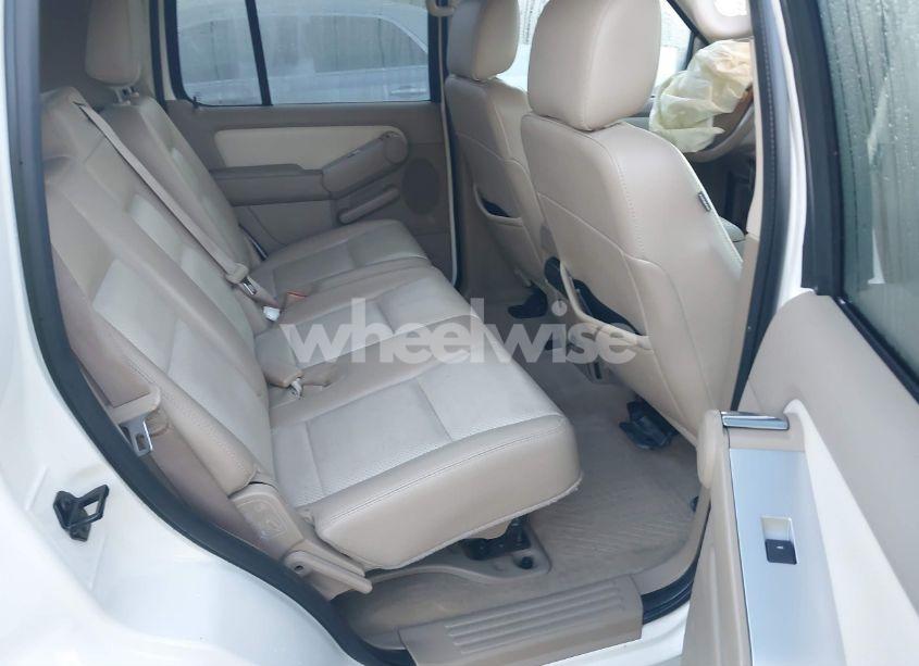 Photo 8 of 2008 Mercury Mountaineer PREMIER (VIN 4M2EU38838UJ04132)