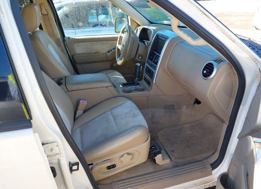 Photo 5 of 2007 Mercury Mountaineer PREMIER (VIN 4M2EU38847UJ09192)