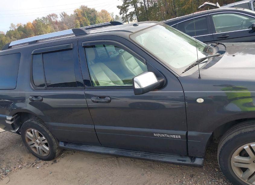 Photo 13 of 2007 Mercury Mountaineer PREMIER (VIN 4M2EU38E07UJ13701)