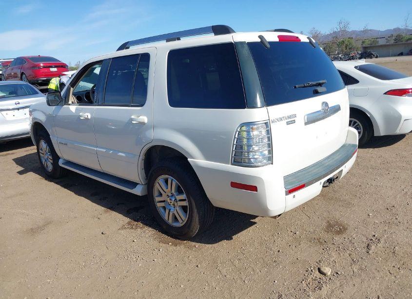Photo 3 of 2007 Mercury Mountaineer PREMIER (VIN 4M2EU38E87UJ05975)