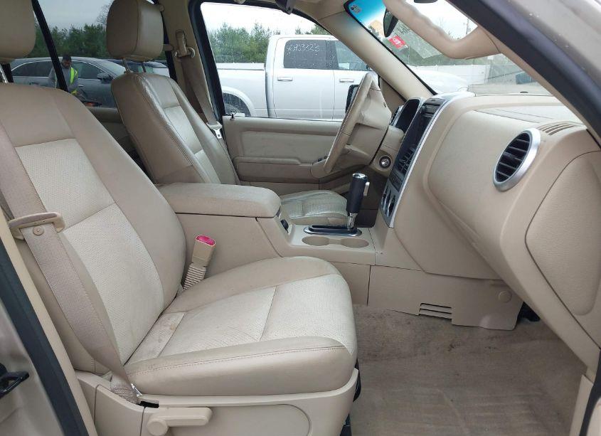 Photo 5 of 2006 Mercury Mountaineer CONVENIENCE (VIN 4M2EU46E56UJ02653)