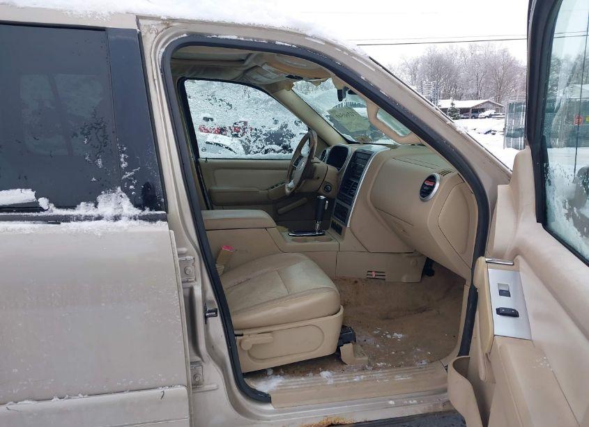 Photo 5 of 2006 Mercury Mountaineer LUXURY (VIN 4M2EU47E06UJ15423)