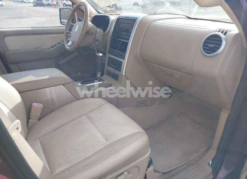 Photo 5 of 2007 Mercury Mountaineer N/A (VIN 4M2EU47E17UJ17800)
