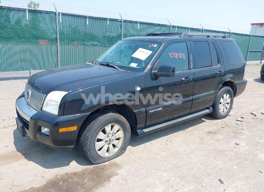 Photo 2 of 2008 Mercury Mountaineer N/A (VIN 4M2EU47E28UJ03065)