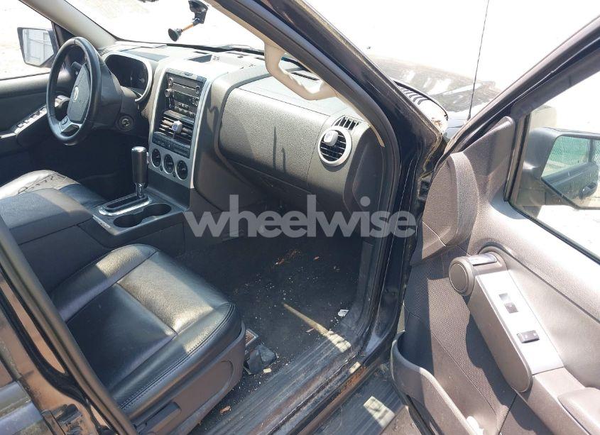 Photo 5 of 2008 Mercury Mountaineer N/A (VIN 4M2EU47E28UJ03065)