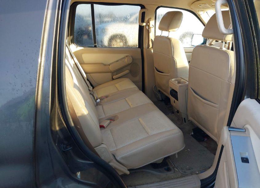 Photo 8 of 2006 Mercury Mountaineer LUXURY (VIN 4M2EU47E56UJ22268)