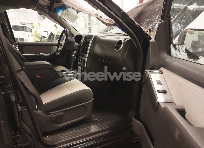 Photo 5 of 2008 Mercury Mountaineer N/A (VIN 4M2EU47E78UJ16538)