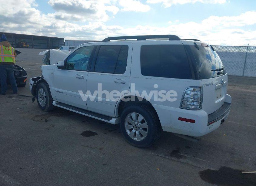 Photo 3 of 2007 Mercury Mountaineer N/A (VIN 4M2EU47E97UJ17348)