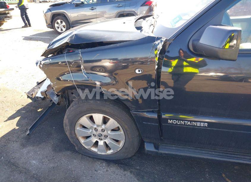 Photo 12 of 2007 Mercury Mountaineer N/A (VIN 4M2EU47EX7UJ19383)