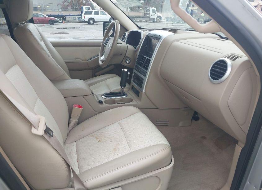 Photo 5 of 2007 Mercury Mountaineer N/A (VIN 4M2EU47EX7UJ20310)