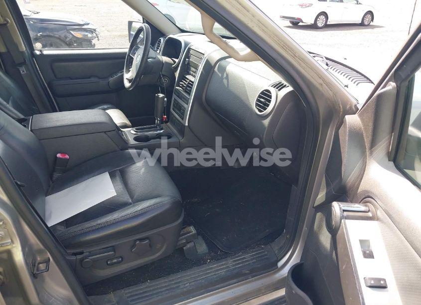 Photo 5 of 2008 Mercury Mountaineer N/A (VIN 4M2EU47EX8UJ06831)