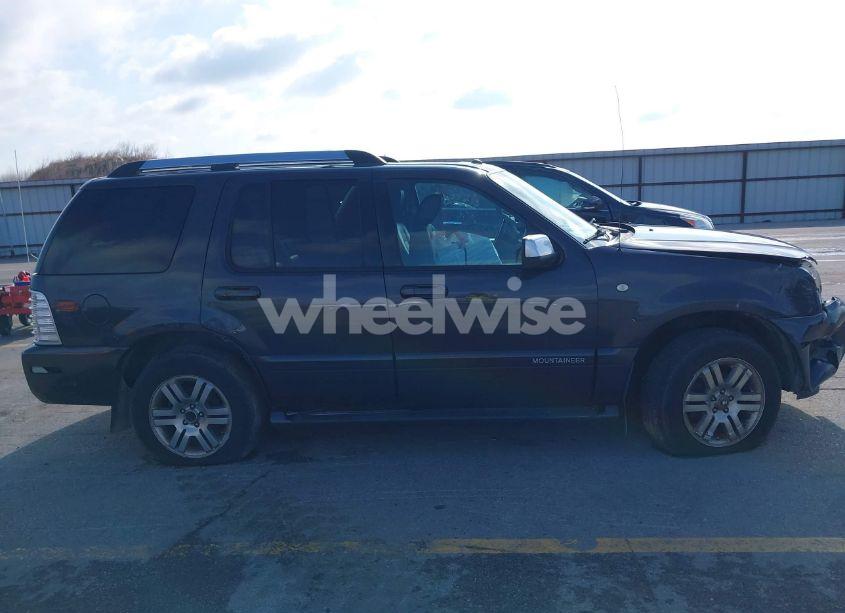 Photo 13 of 2007 Mercury Mountaineer PREMIER (VIN 4M2EU48867UJ01519)