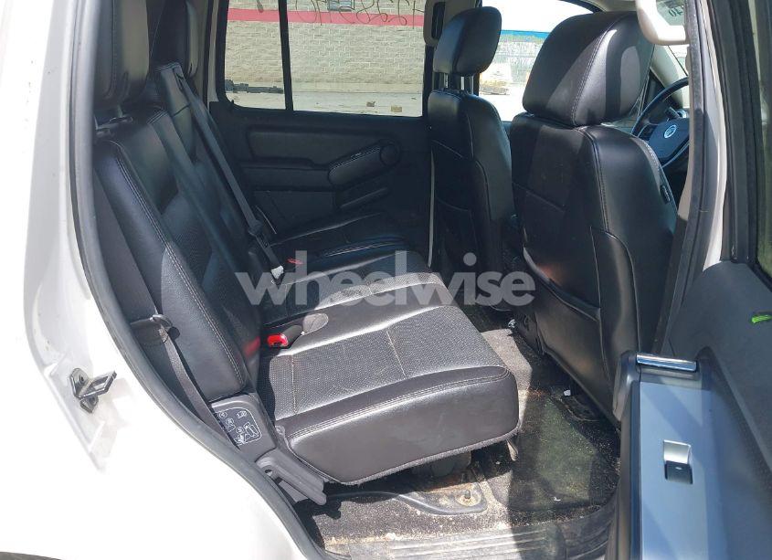 Photo 8 of 2007 Mercury Mountaineer PREMIER (VIN 4M2EU48877UJ02100)