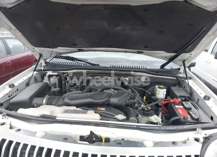 Photo 10 of 2008 Mercury Mountaineer PREMIER (VIN 4M2EU48878UJ07069)