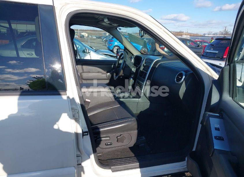 Photo 5 of 2008 Mercury Mountaineer PREMIER (VIN 4M2EU48E88UJ06714)