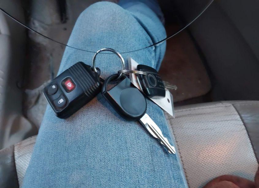 Photo 11 of 2006 Mercury Mariner LUXURY/PREMIER (VIN 4M2YU56166DJ04573)