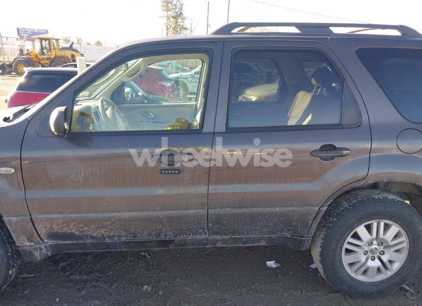 Photo 14 of 2006 Mercury Mariner LUXURY/PREMIER (VIN 4M2YU56166KJ10434)