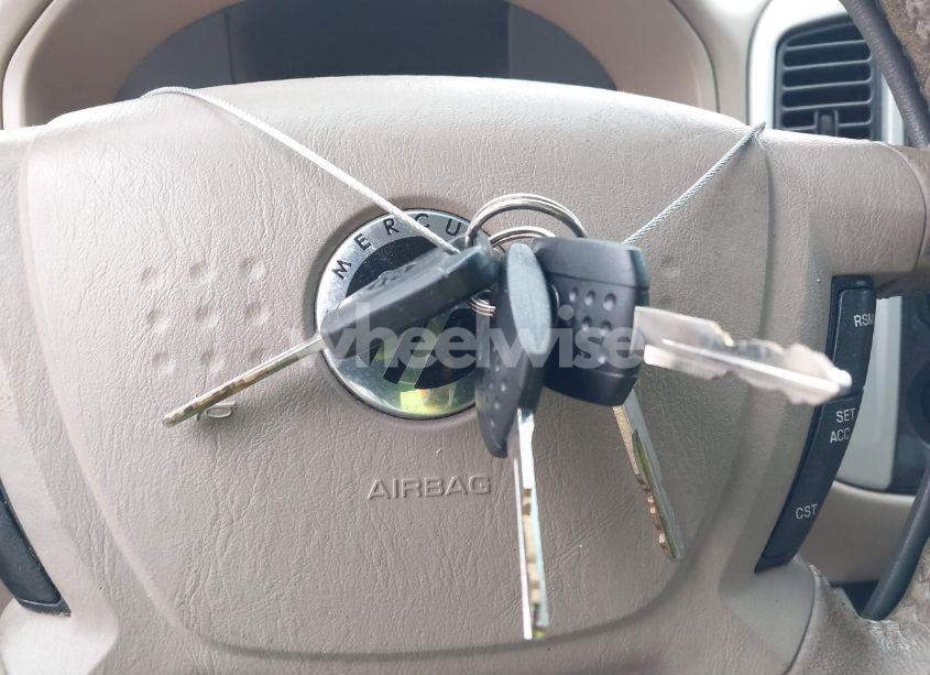 Photo 11 of 2005 Mercury Mariner LUXURY/PREMIER (VIN 4M2YU56175DJ10333)