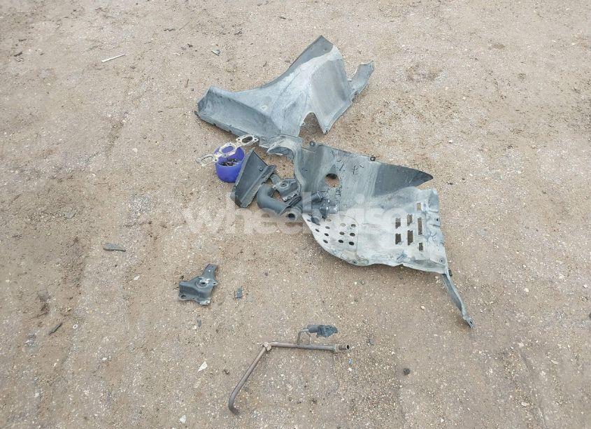 Photo 12 of 2005 Mercury Mariner LUXURY/PREMIER (VIN 4M2YU56175DJ10333)