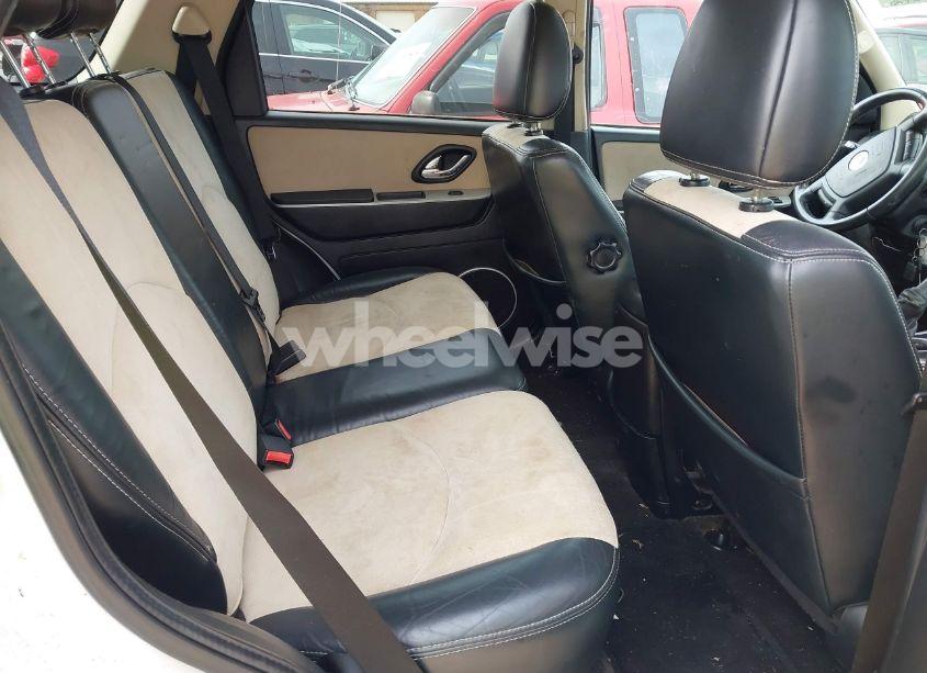 Photo 8 of 2005 Mercury Mariner LUXURY/PREMIER (VIN 4M2YU56185DJ17484)