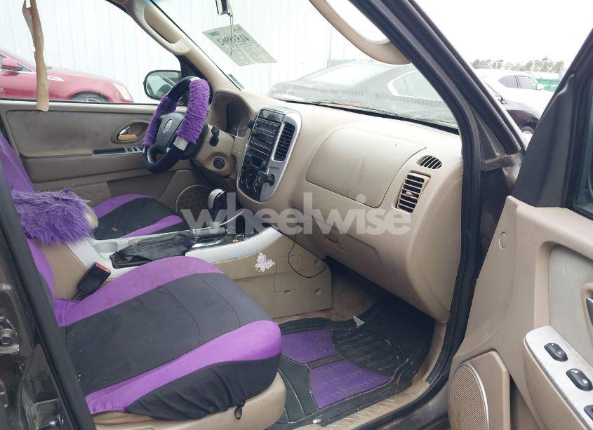 Photo 5 of 2005 Mercury Mariner LUXURY/PREMIER (VIN 4M2YU56195DJ14917)