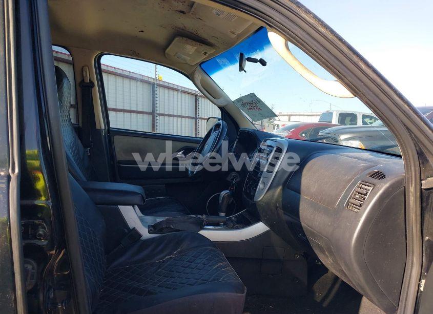 Photo 5 of 2005 Mercury Mariner LUXURY/PREMIER (VIN 4M2YU561X5DJ15381)