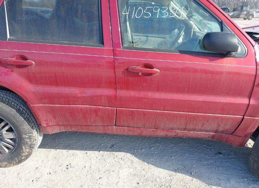 Photo 13 of 2005 Mercury Mariner CONVENIENCE (VIN 4M2YU56Z75DJ08393)