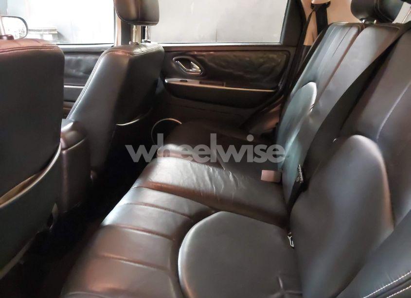 Photo 8 of 2005 Mercury Mariner LUXURY/PREMIER (VIN 4M2YU57115DJ31547)