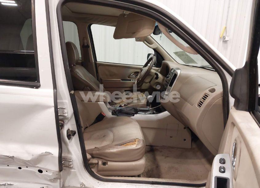 Photo 5 of 2006 Mercury Mariner LUXURY/PREMIER (VIN 4M2YU57116DJ03832)