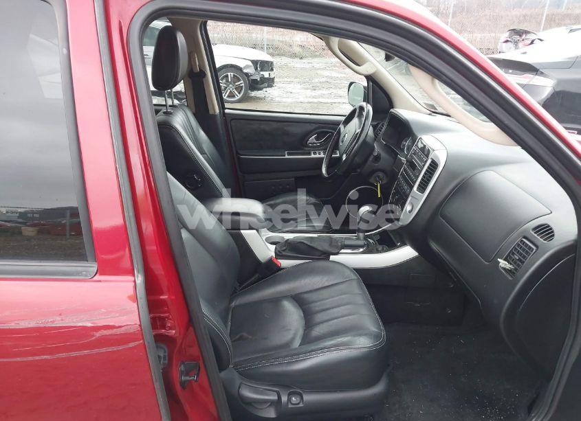 Photo 5 of 2005 Mercury Mariner LUXURY/PREMIER (VIN 4M2YU57145DJ07713)