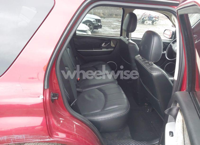 Photo 8 of 2005 Mercury Mariner LUXURY/PREMIER (VIN 4M2YU57145DJ07713)