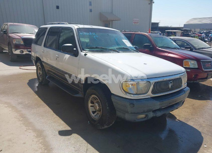 1999 Mercury Mountaineer N/A (VIN 4M2ZU52E8XUJ23656) main photo